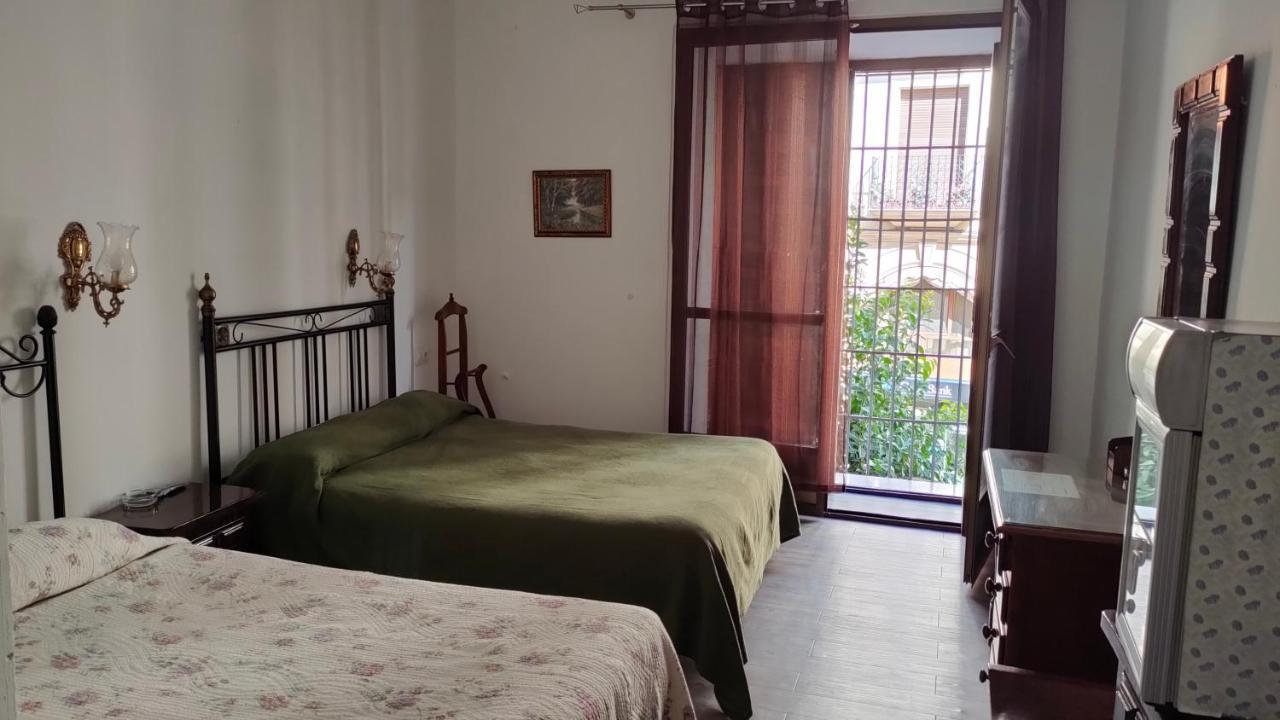 Hostal Colon Antequera Exterior foto